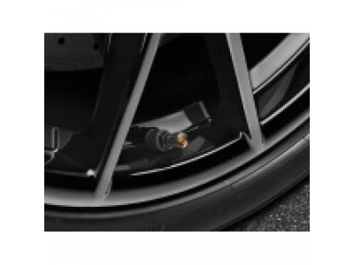 Набор из четырех колпачков для колесных ниппелей Porsche, черный корпус / цветной герб, артикул 99104460267