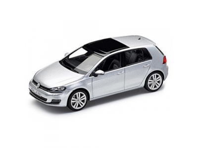 Модель автомобиля Volkswagen Golf 7, Reflex Silver Metallic, Scale 1:43